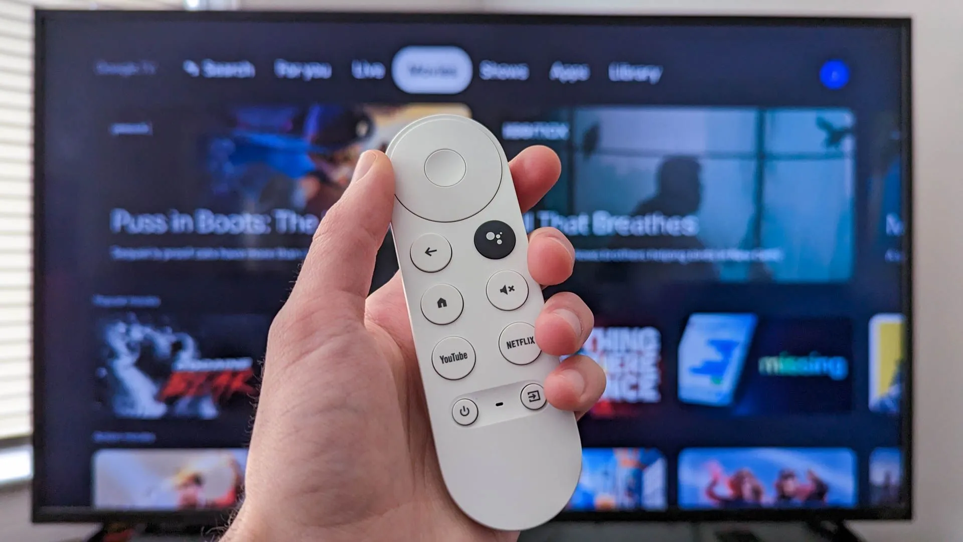Chromecast with Google TV dongle nhận bản cập nhật hệ điều hành Android 14