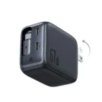 Củ sạc nhanh Baseus EnerCore CJ11 67W với cáp USB-C rút gọn tích hợp.