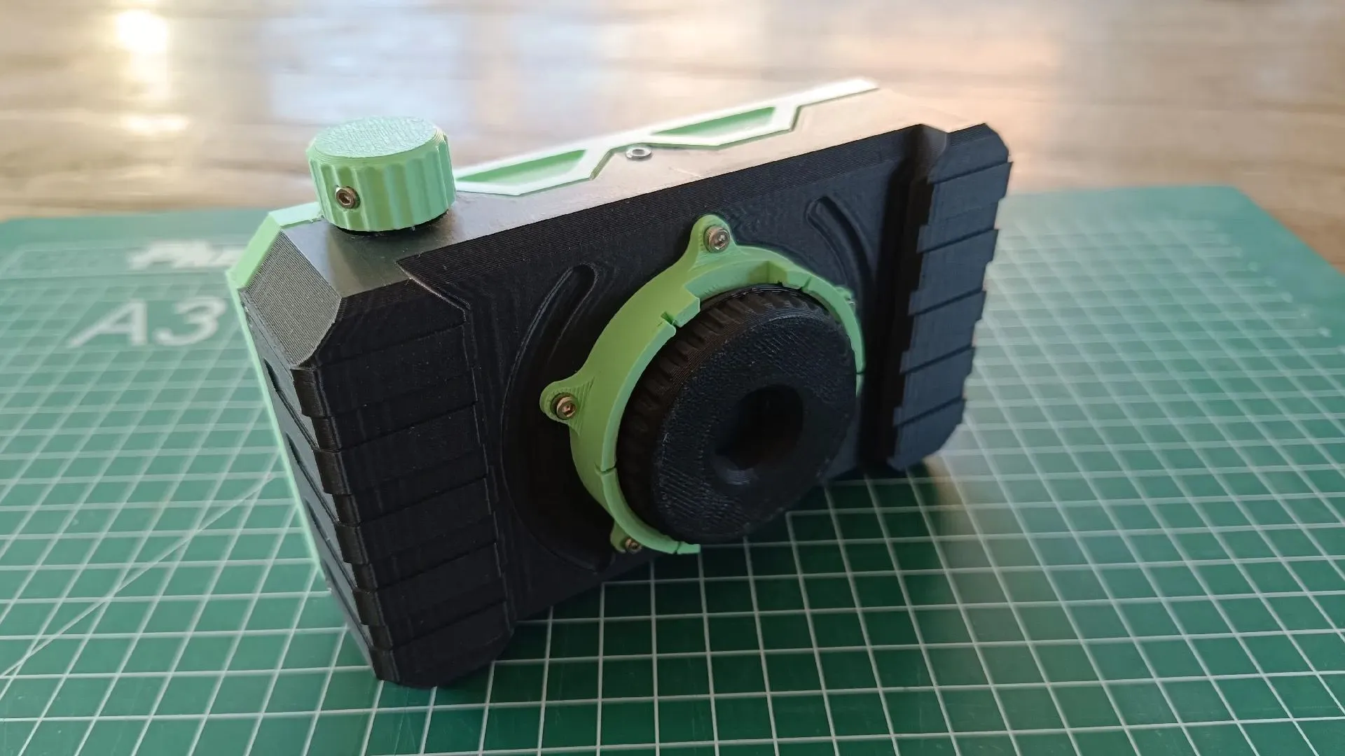 Dự án máy ảnh tức thì Polaroid tự chế sử dụng Raspberry Pi