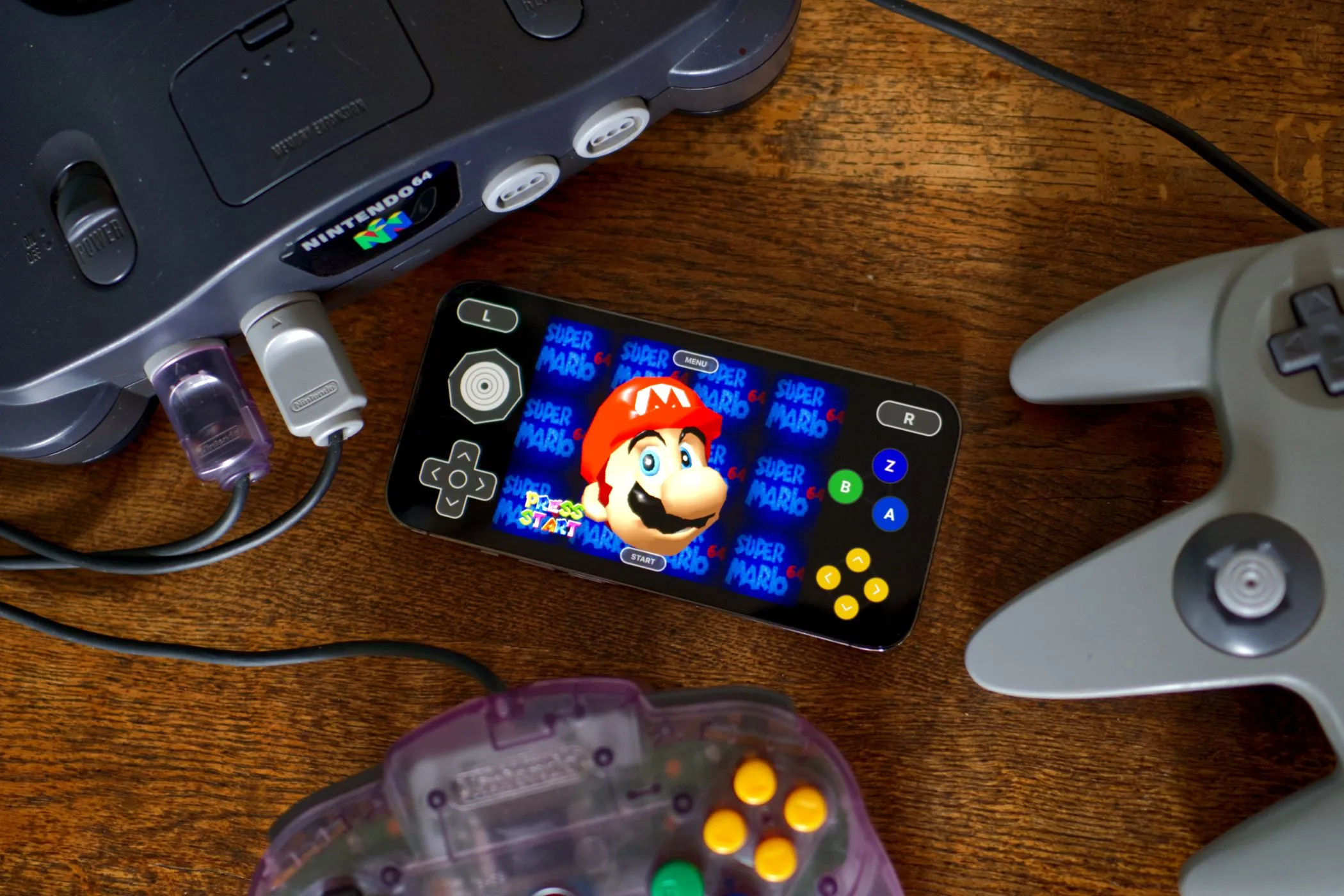 Game Super Mario 64 trên máy chơi game Nintendo 64 giả lập trên iPhone thông qua ứng dụng Delta