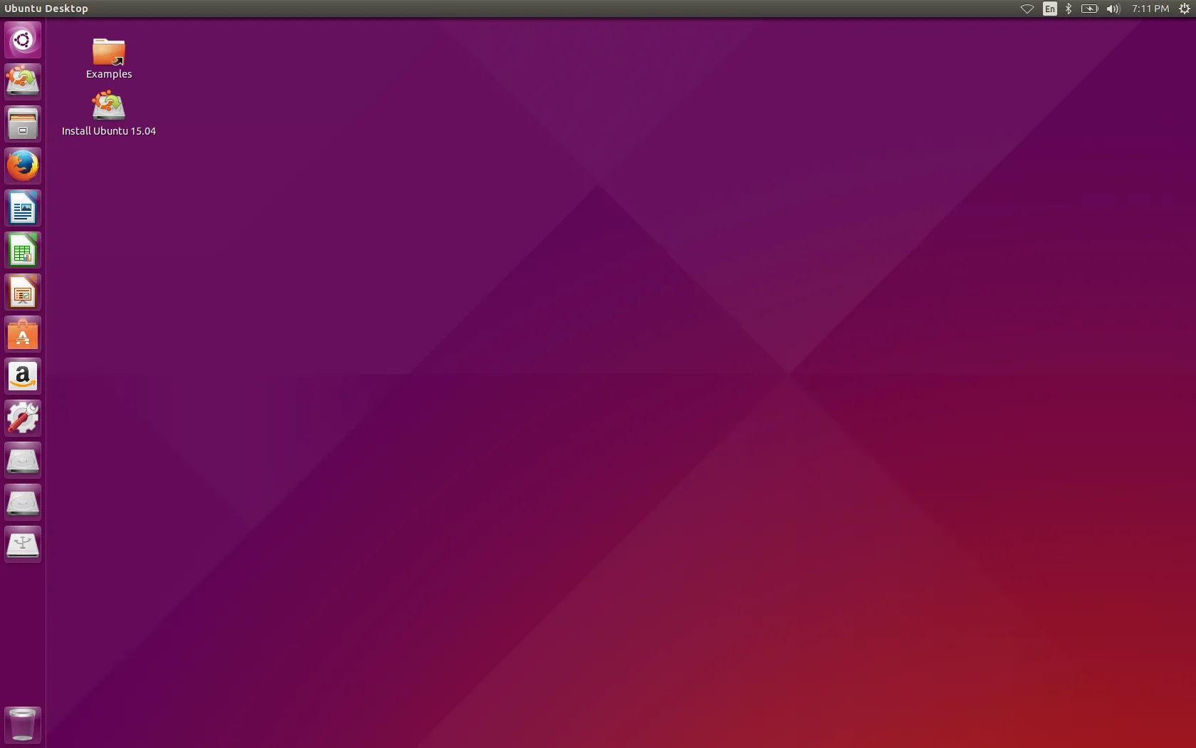 Giao diện desktop của Ubuntu 15.04 với Unity, thể hiện thiết kế độc đáo và các thành phần chính như launcher và thanh trên cùng.
