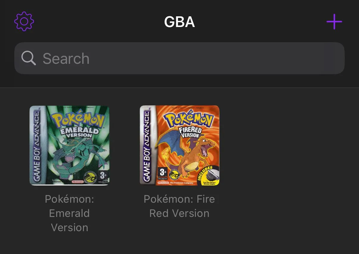 Giao diện trình giả lập Delta hiển thị danh sách các tệp ROM game Pokémon trong thư viện, sẵn sàng để chơi.