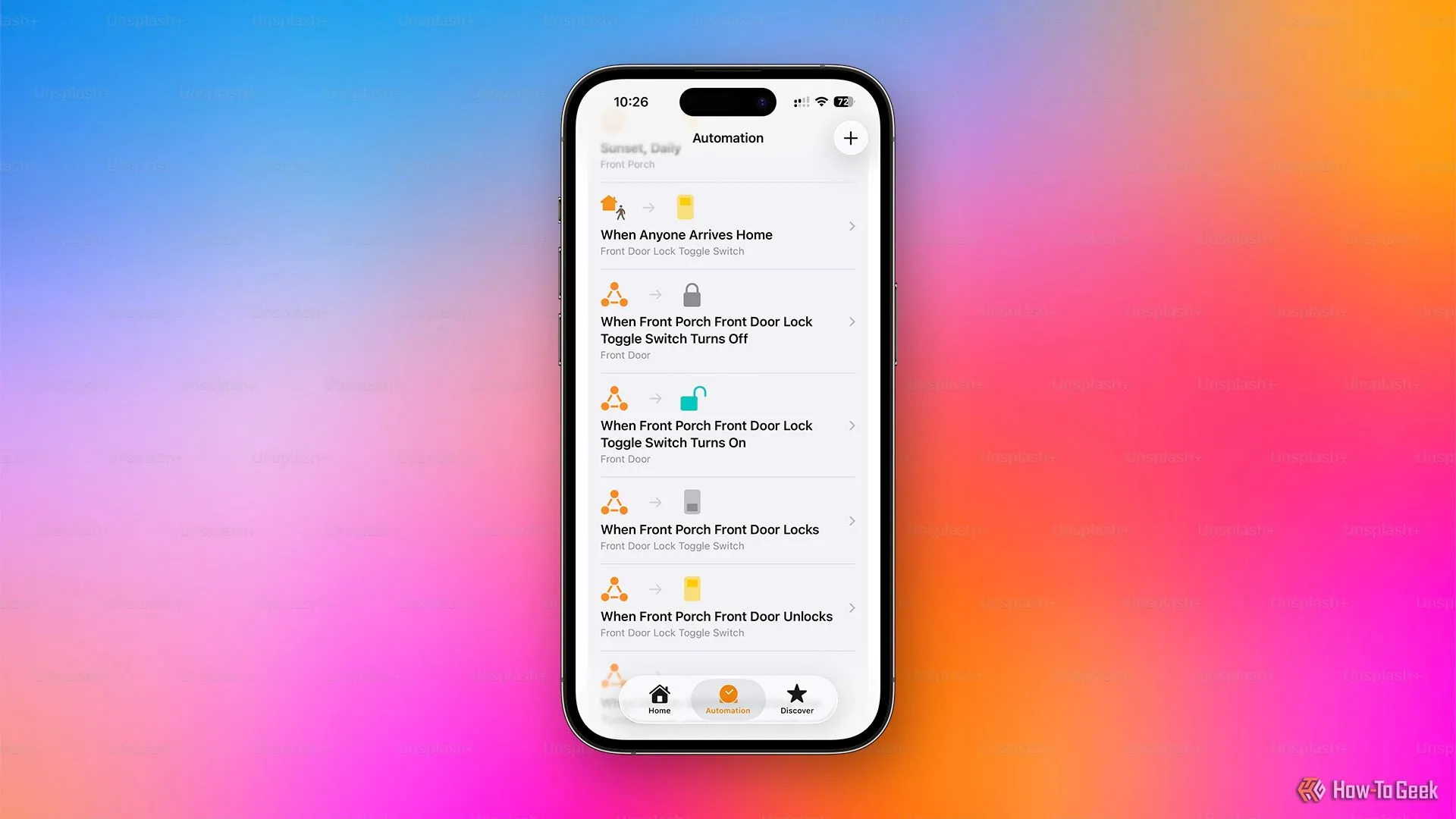 Giao diện ứng dụng Apple HomeKit hiển thị các tự động hóa được thiết lập để mở khóa cửa tự động khi có người đến nhà.