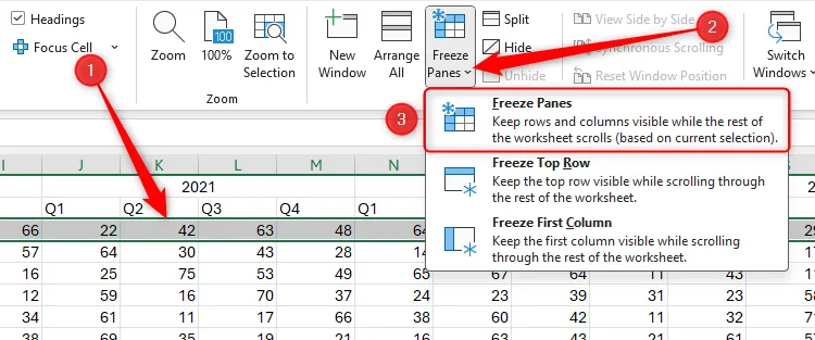 Hàng 3 được chọn trong bảng tính Excel và tùy chọn Freeze Panes được tô sáng