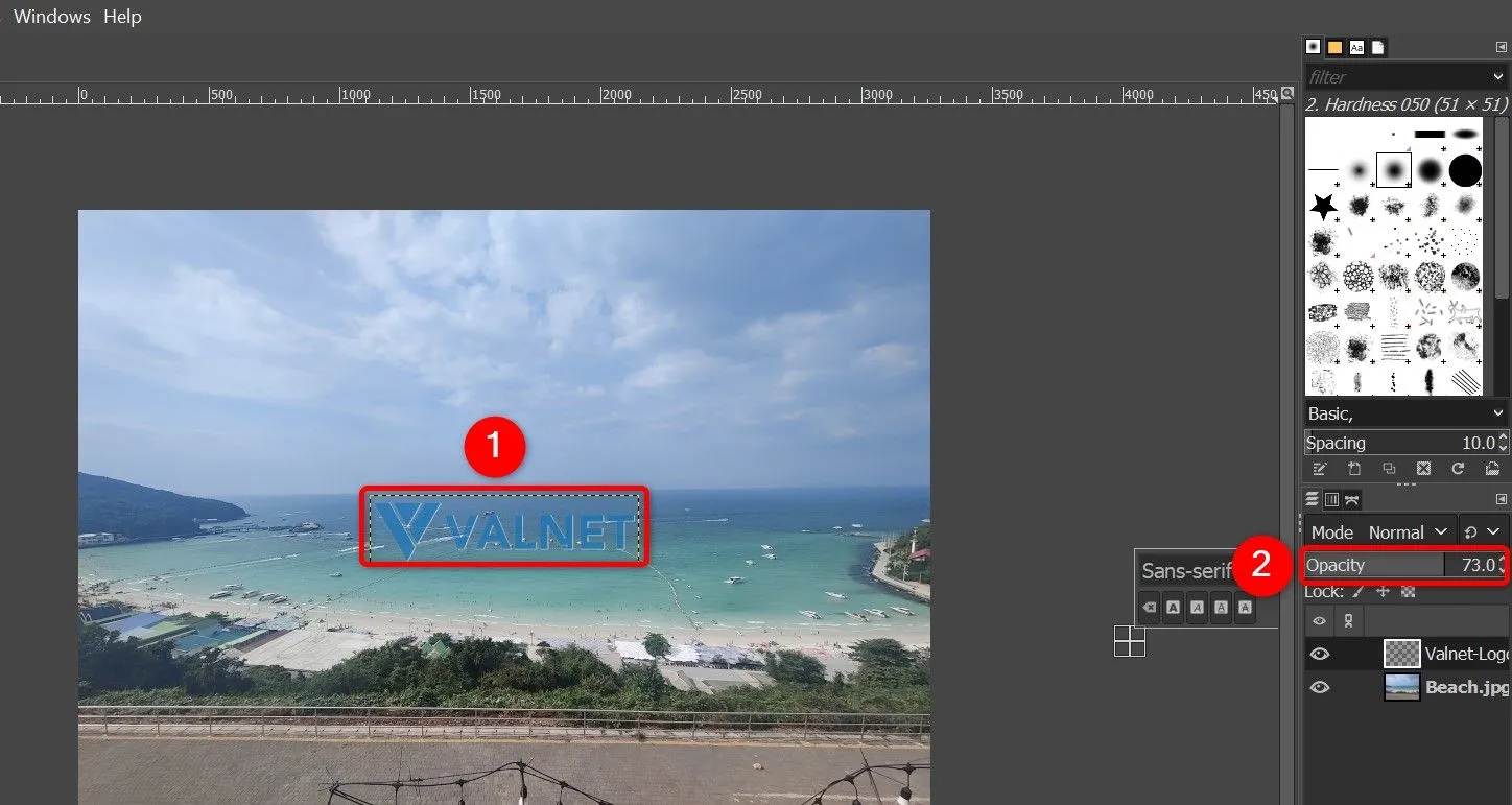 Hình ảnh watermark và thanh trượt điều chỉnh độ mờ (Opacity) trong bảng điều khiển lớp của GIMP.