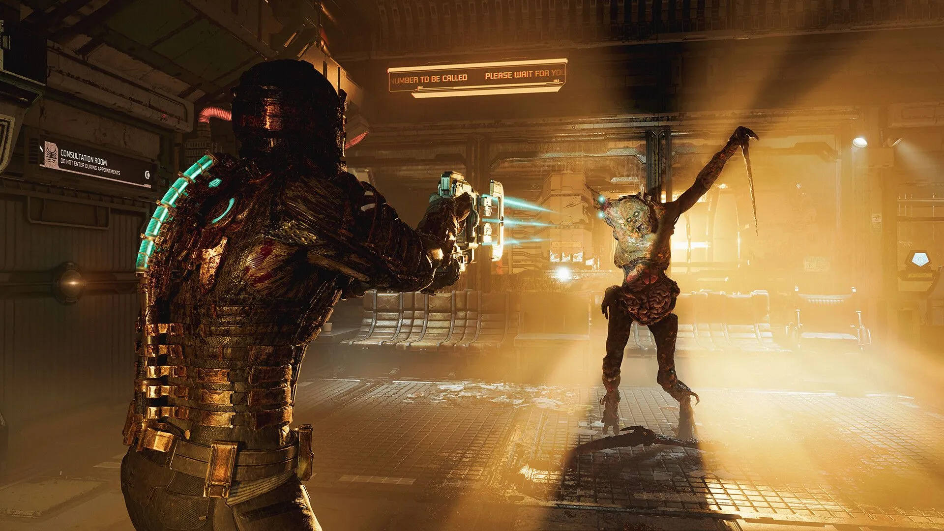 Issac Clarke đang chiến đấu với một Necromorph trong Dead Space (2023), nổi bật với đồ họa kinh dị chi tiết.