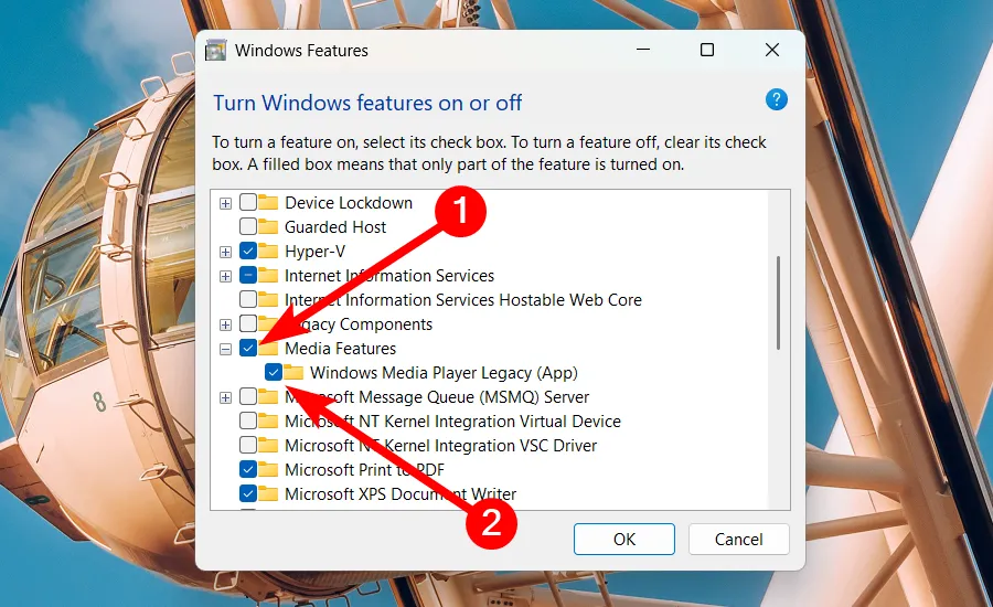 Kích hoạt tính năng Windows Media Player Legacy trong cửa sổ &quot;Turn Windows features on or off&quot;.