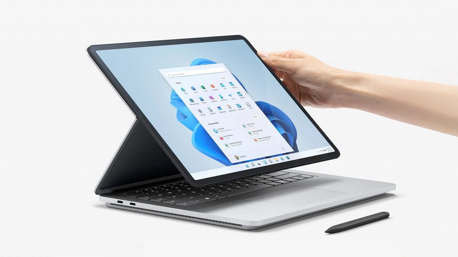Laptop Microsoft Surface Laptop Studio với thiết kế độc đáo và khả năng biến đổi