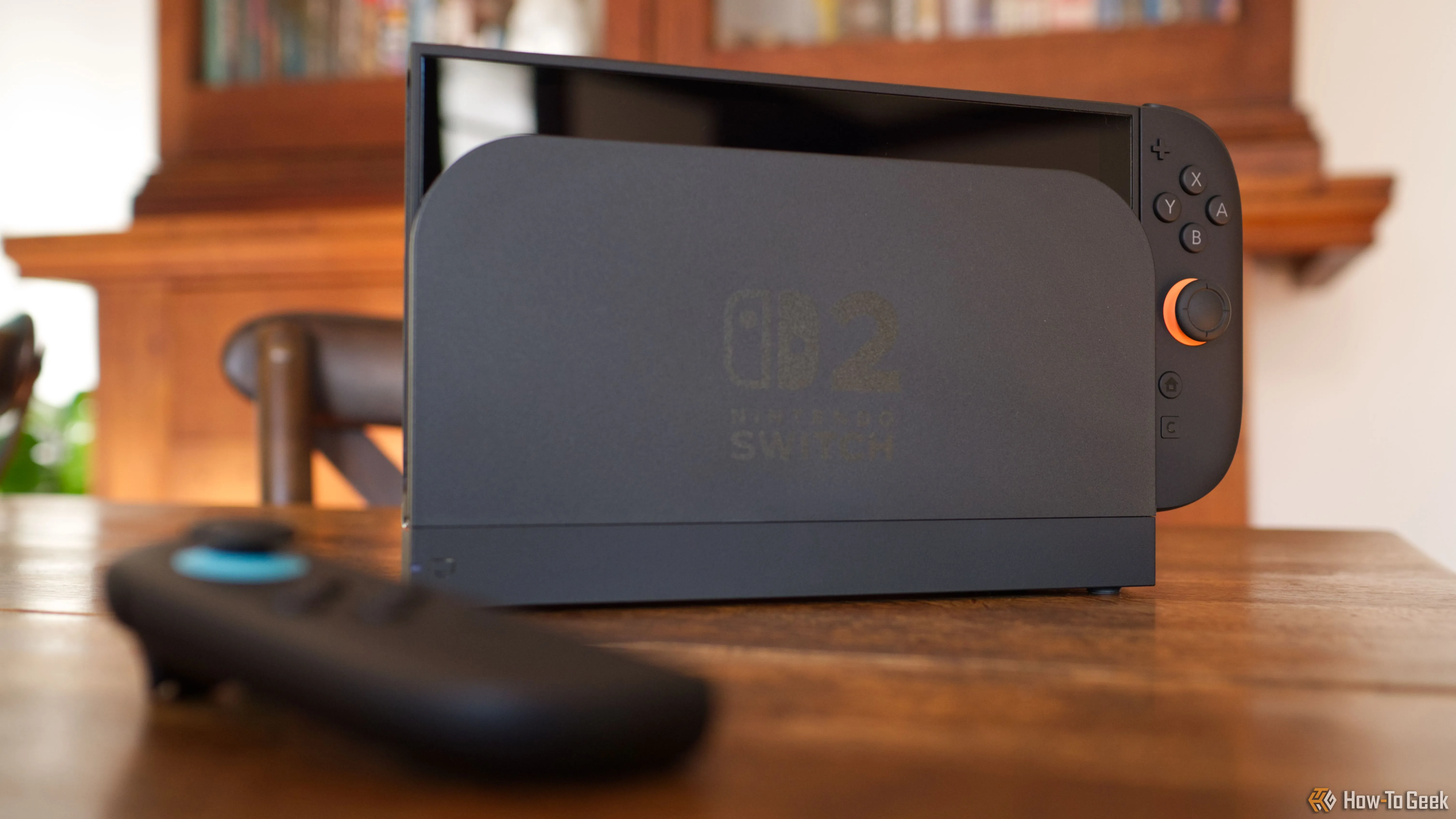Máy chơi game Nintendo Switch 2 với Joy-Con được tháo rời, sẵn sàng cho các phụ kiện camera
