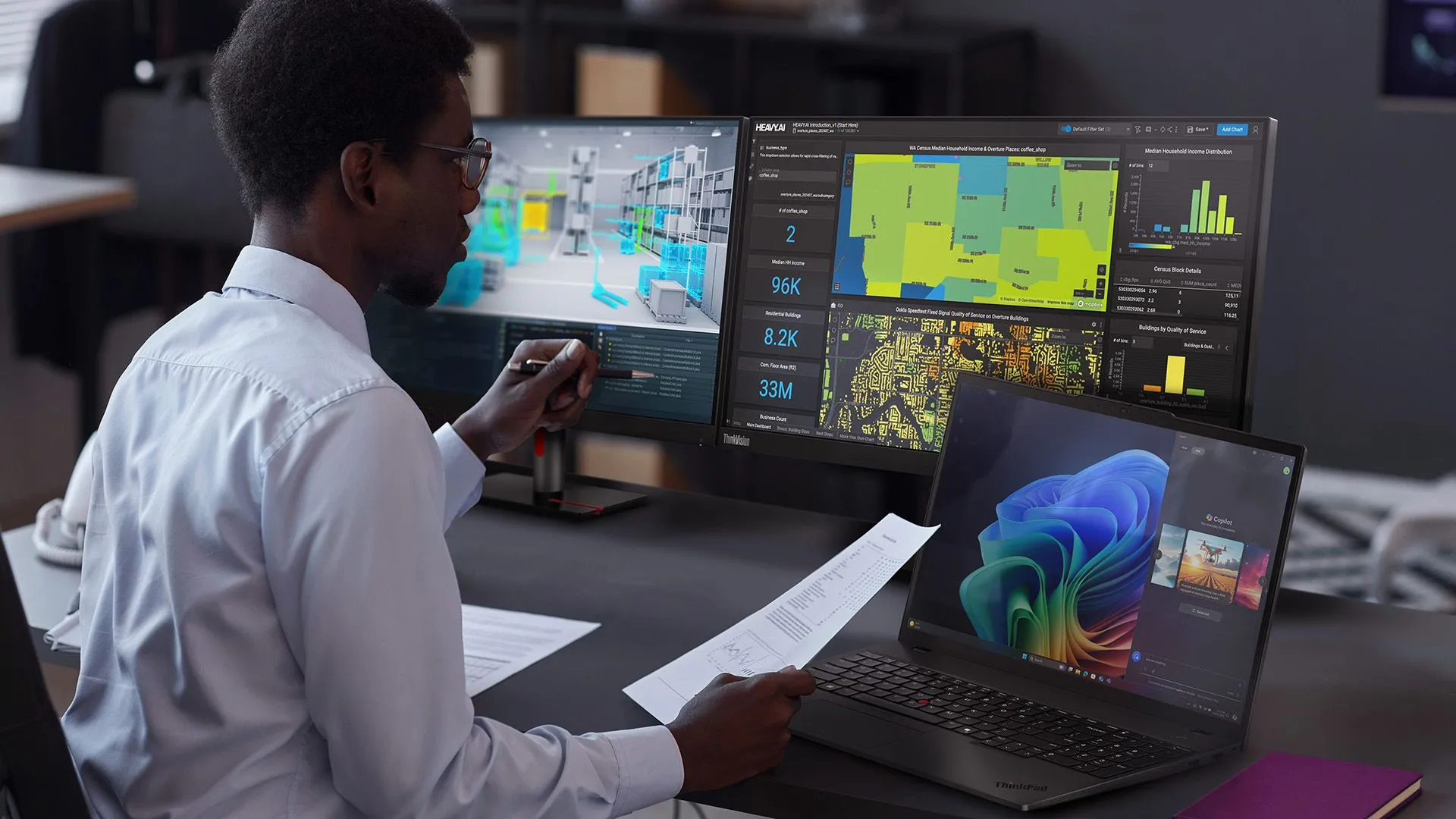 Máy tính xách tay Lenovo ThinkPad 2025 với chip AMD và Intel