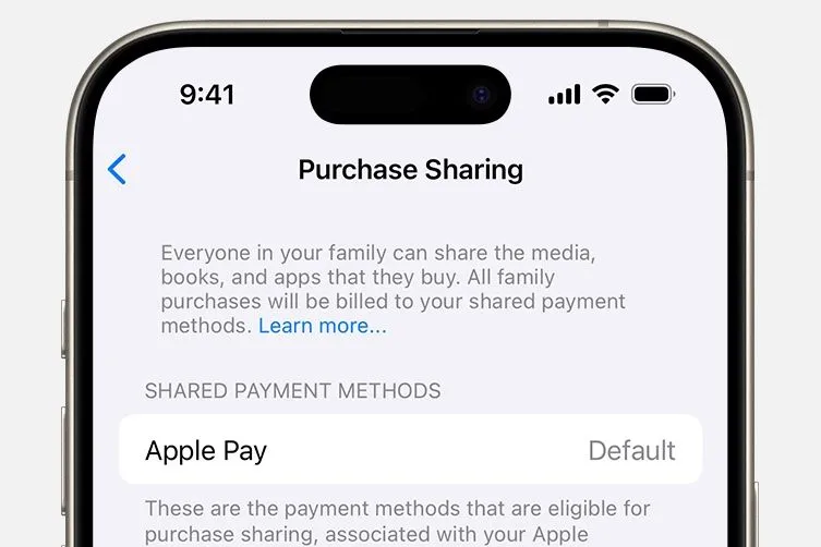 Menu Chia sẻ Mua hàng của Apple hiển thị phương thức thanh toán được chia sẻ mặc định là Apple Pay
