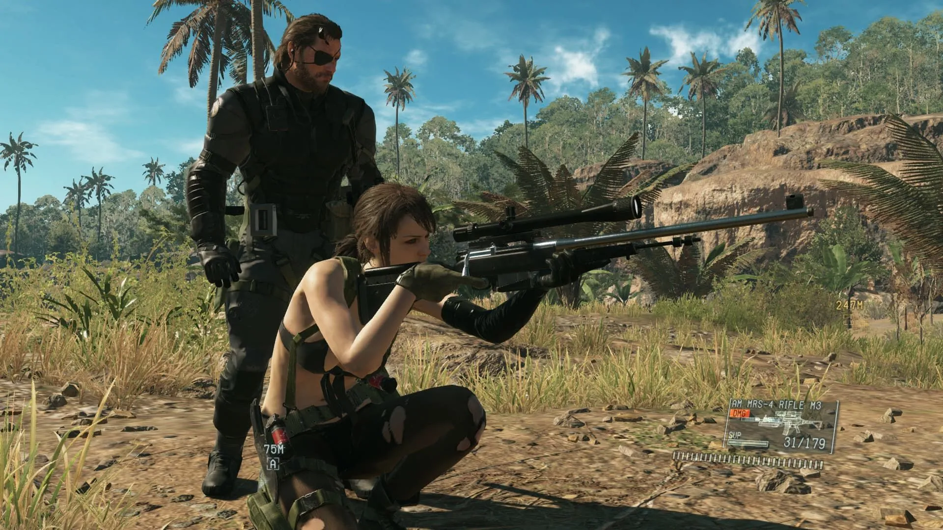 Metal Gear Solid 5 The Phantom Pain: Snake đứng cạnh Quiet đang cầm súng trường