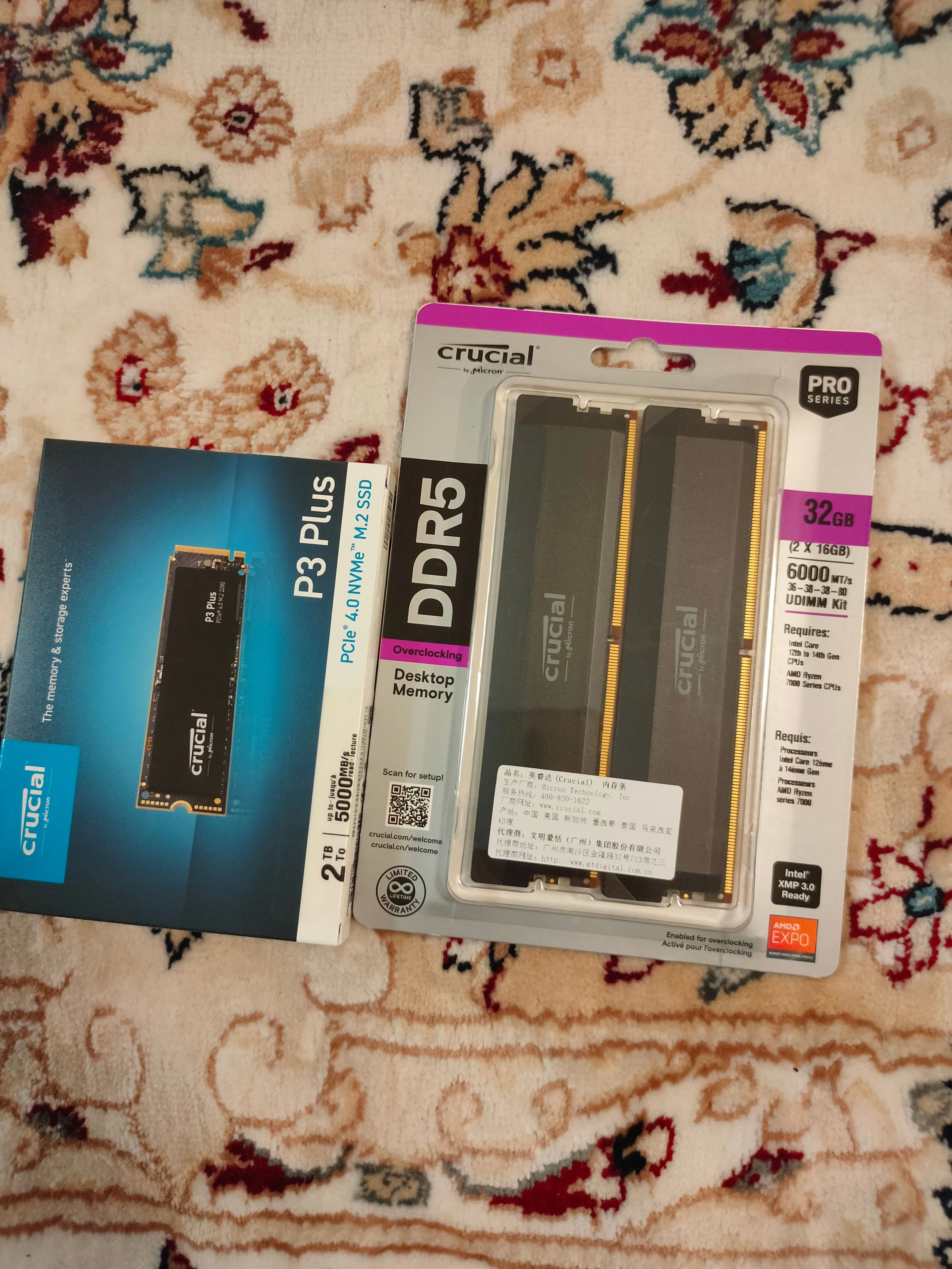 RAM Crucial DDR5 và SSD NVMe trong bao bì gốc, nguyên seal nhà sản xuất