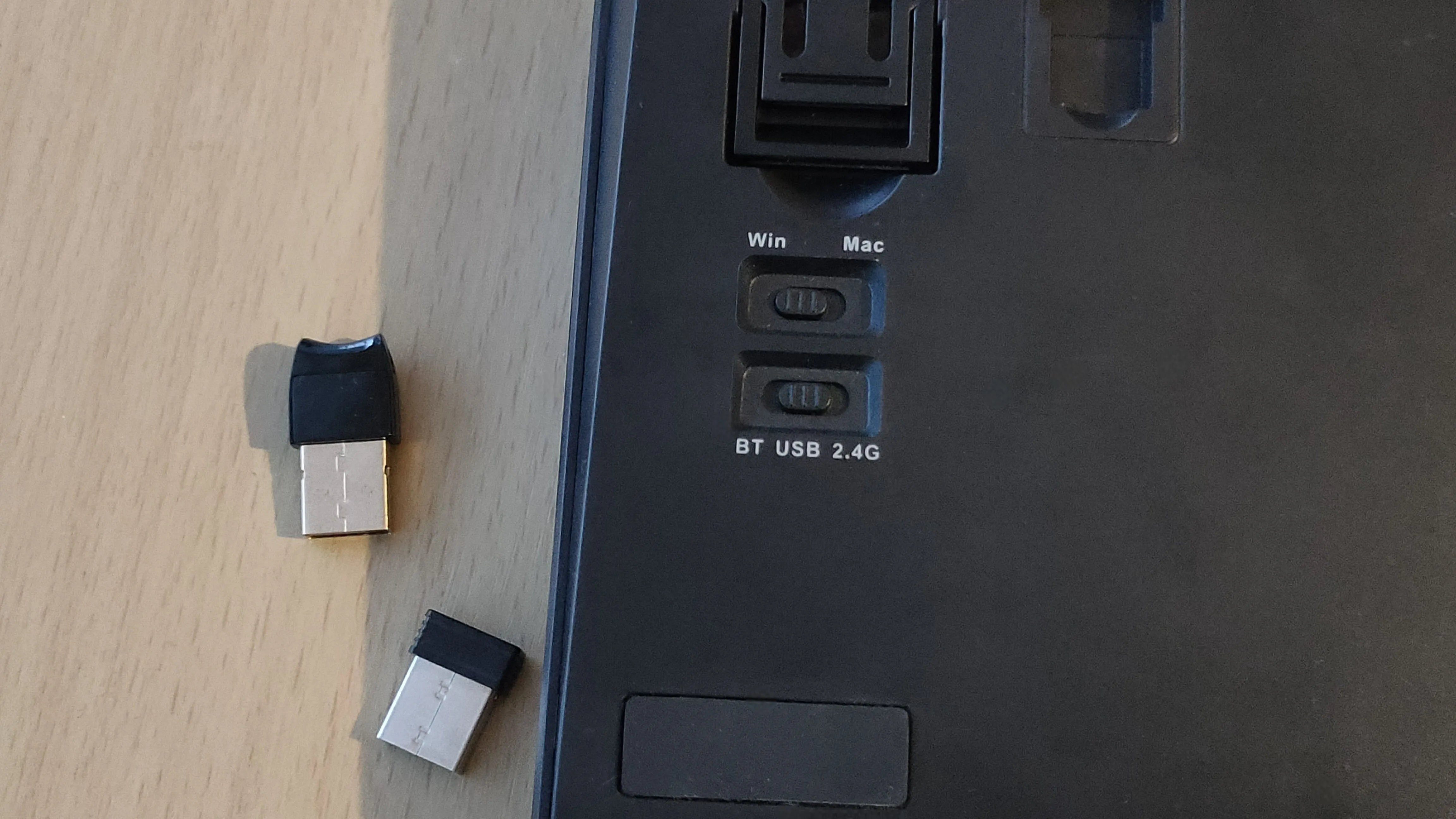 So sánh các tùy chọn kết nối không dây: Bluetooth, USB và 2.4GHz qua dongle chuyên dụng
