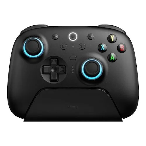 Tay cầm không dây 8BitDo Ultimate 2 màu trắng trên nền đen, cho thấy thiết kế và các nút bấm chi tiết.