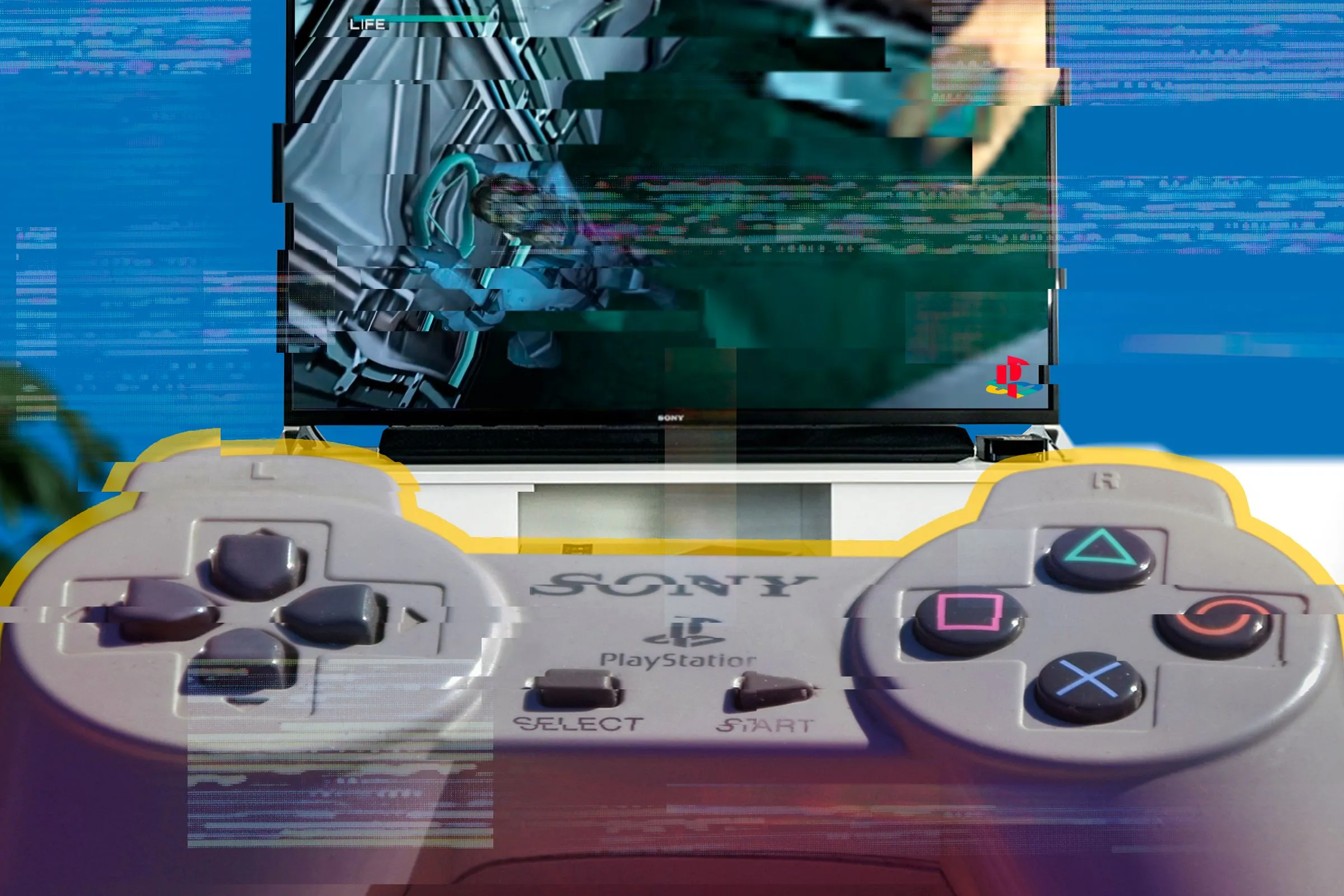 Tay cầm Playstation 1 cùng hình ảnh trò chơi Metal Gear Solid trên màn hình TV