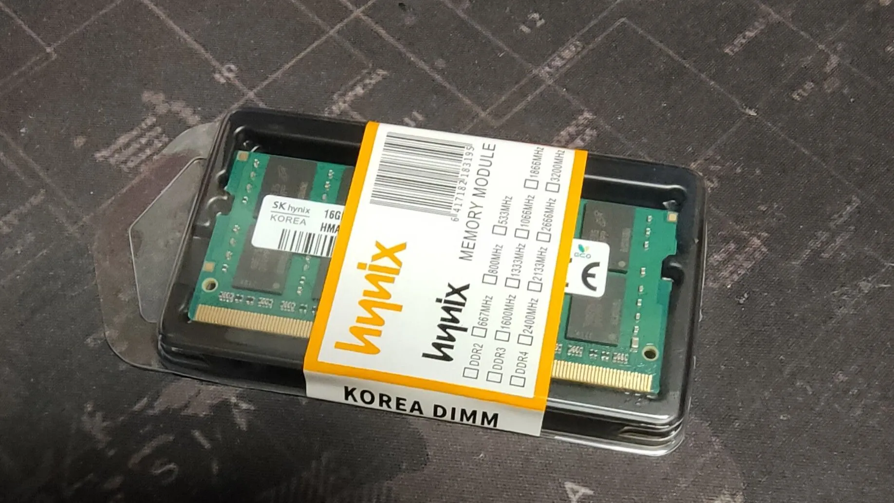 Thanh RAM laptop SK Hynix trong bao bì gốc
