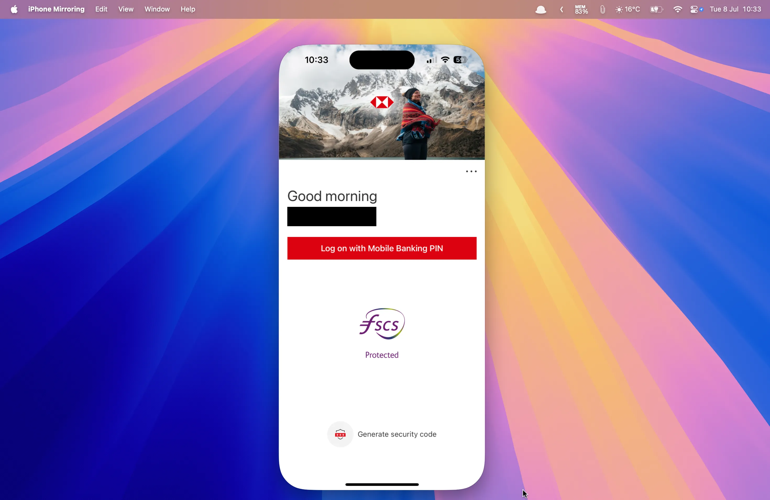 Ứng dụng HSBC hiển thị trên màn hình Mac thông qua iPhone Mirroring, minh họa việc xác thực thanh toán ngân hàng.