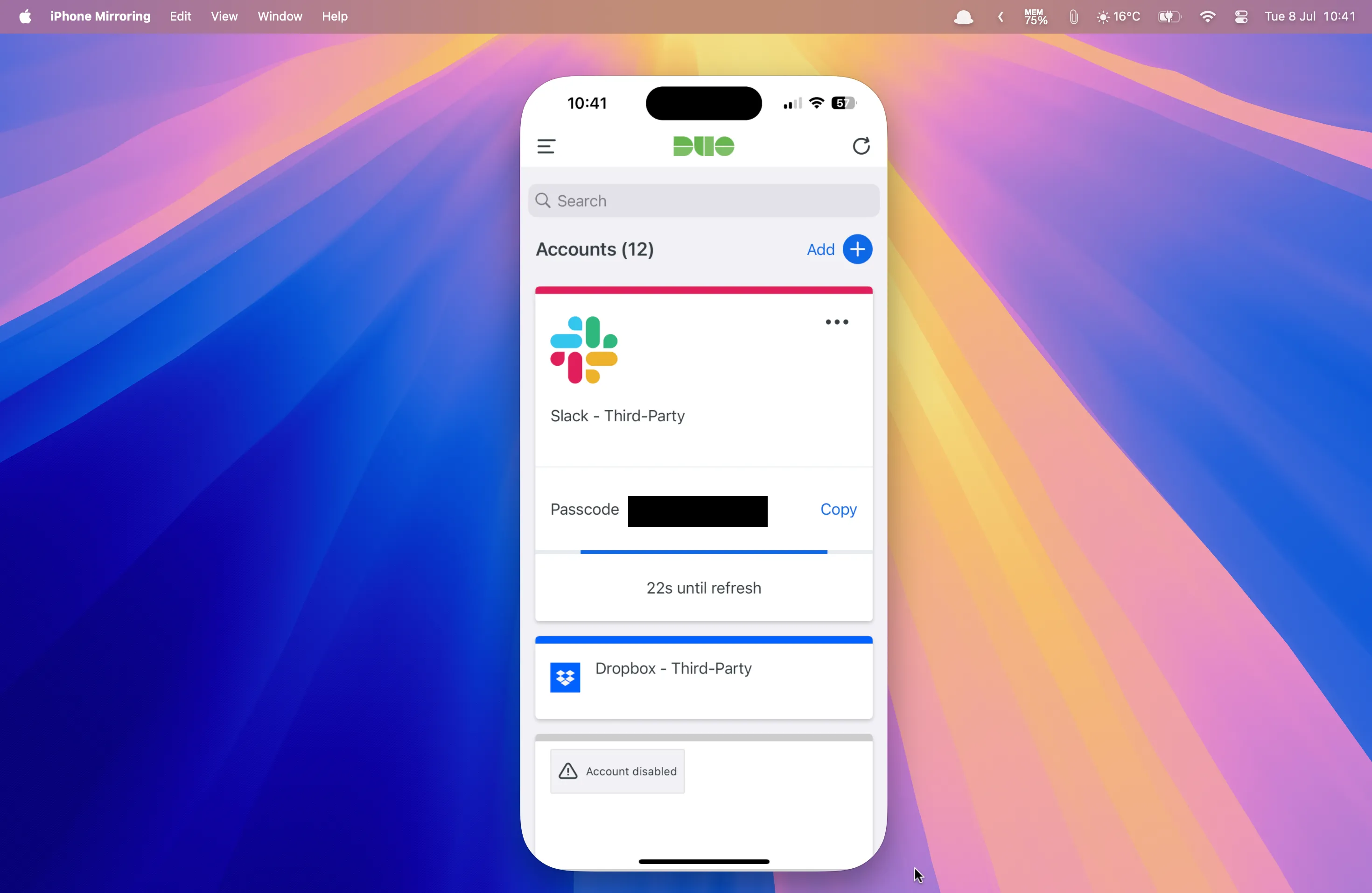 Ứng dụng xác thực hai yếu tố Duo hiển thị trên màn hình Mac qua iPhone Mirroring, giúp tạo mã bảo mật dễ dàng.