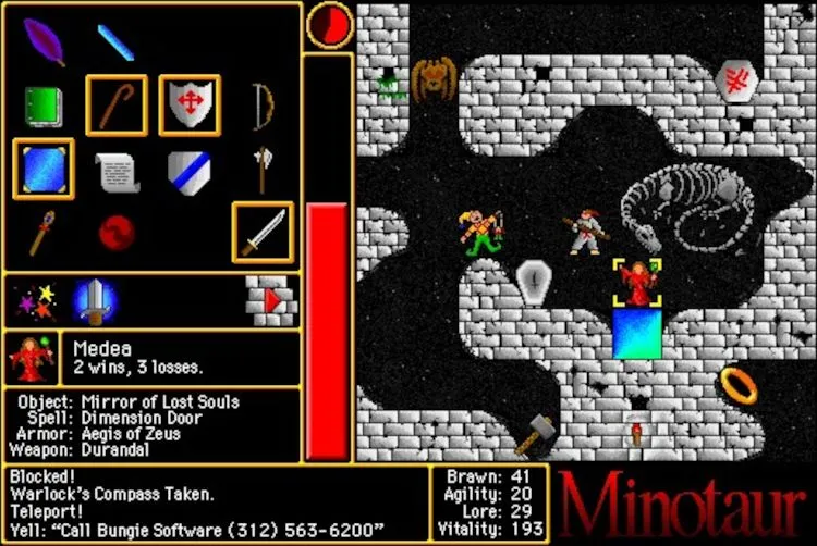 Ảnh chụp màn hình chế độ nhiều người chơi trong game nhập vai Minotaur: The Labyrinths of Crete của Bungie trên Mac OS, minh họa lối chơi dungeon-crawling
