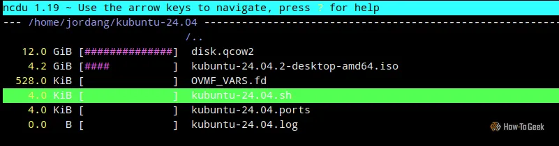 Ảnh chụp màn hình terminal Linux hiển thị các tệp máy ảo trong trình duyệt ncdu, nhấn mạnh việc chúng chiếm nhiều không gian
