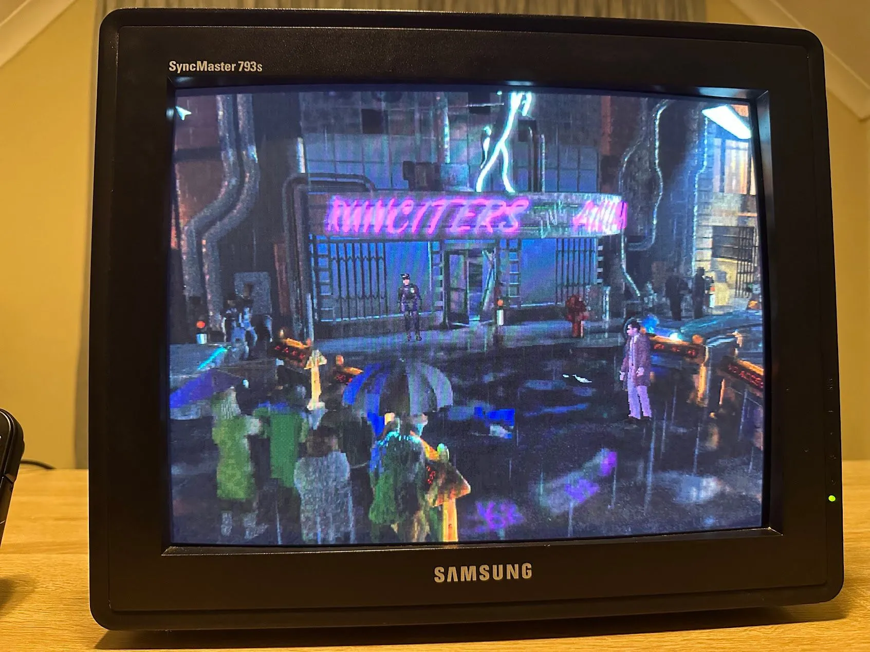 Blade Runner hiển thị trên màn hình CRT, làm nổi bật không khí cyberpunk noir với ánh sáng neon