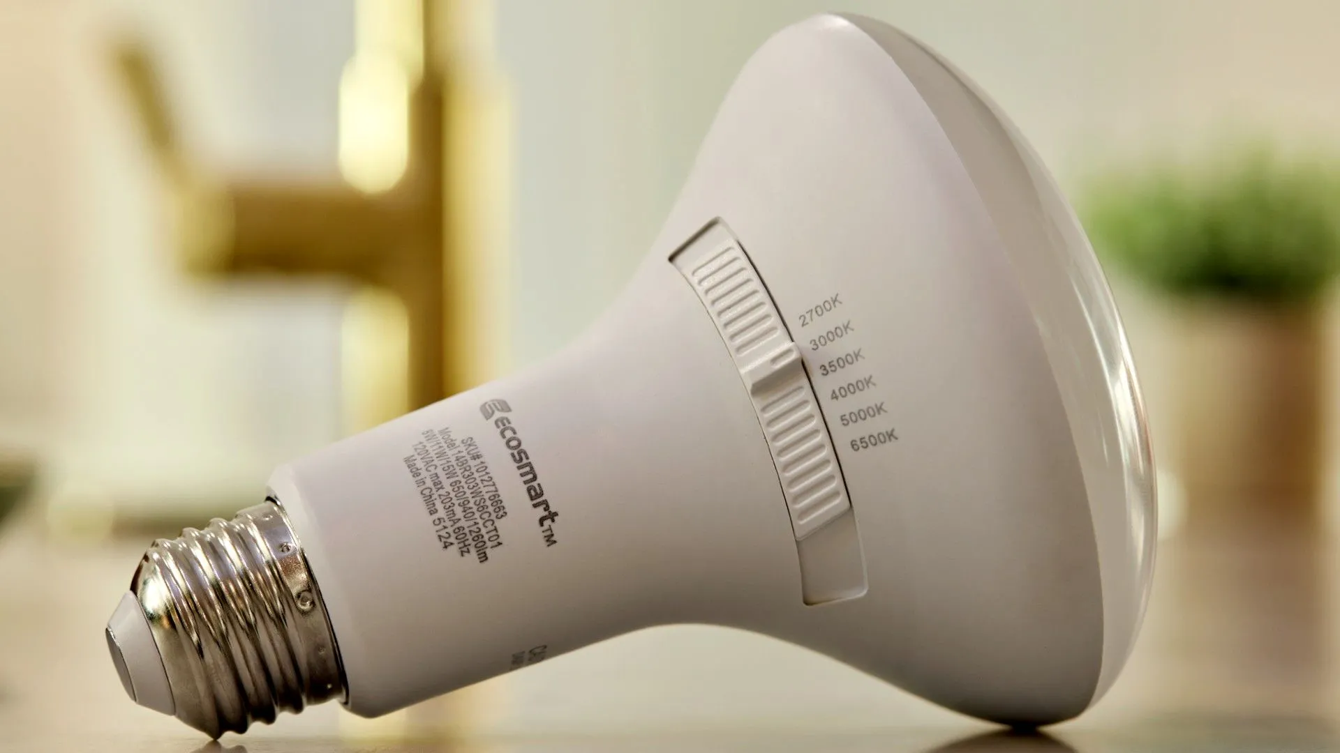 Bóng đèn thông minh EcoSmart hiển thị các chế độ ánh sáng khác nhau, sản phẩm mới của Home Depot