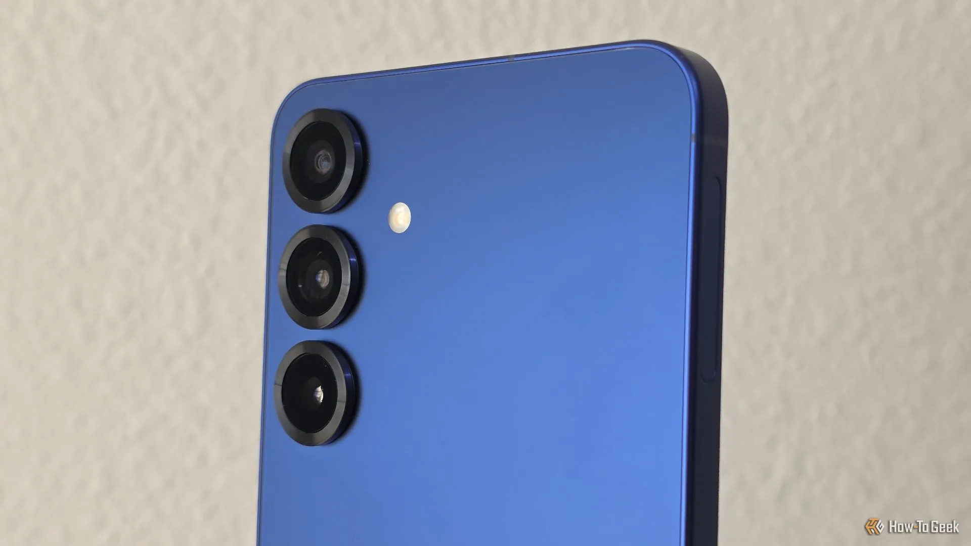Các cảm biến camera của Galaxy S25 Plus.