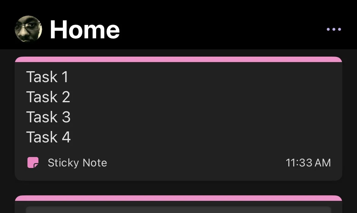 Các ghi chú Sticky Notes hiển thị trong ứng dụng OneNote trên iPhone, cho phép quản lý tác vụ di động