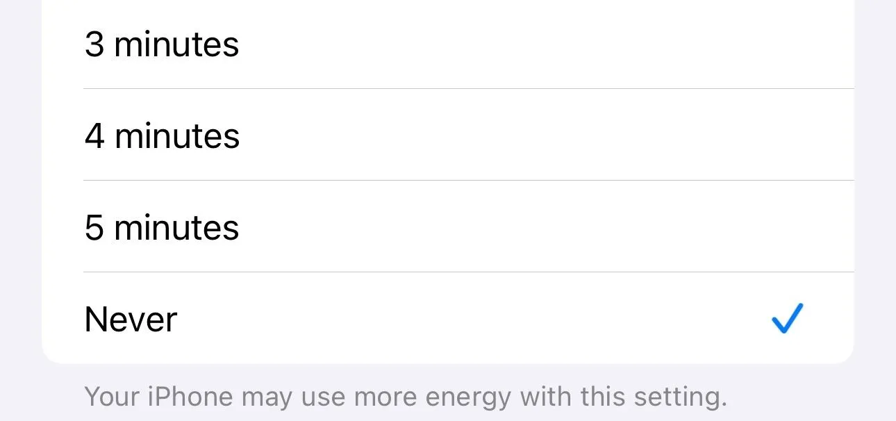 Chọn tùy chọn &quot;Không&quot; (Never) để tắt tự động khóa màn hình iPhone
