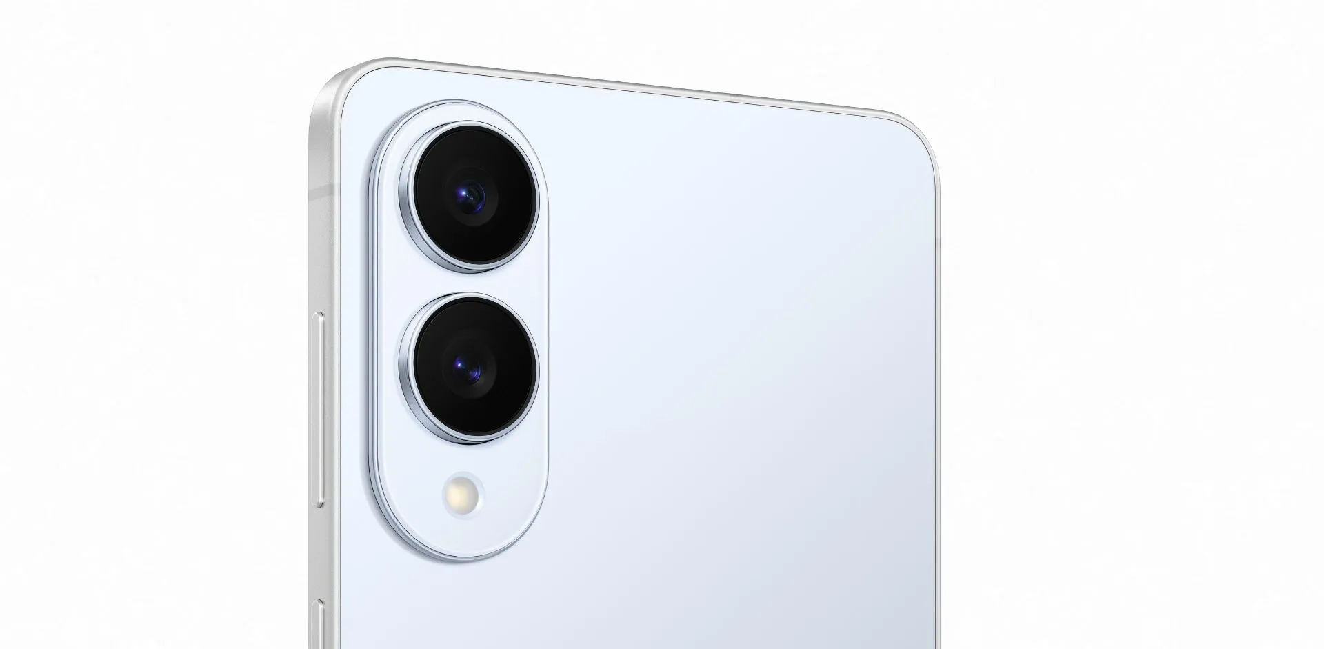 Cụm camera sau của Galaxy S25 Edge, nổi bật với thiết kế mỏng và không có ống kính zoom quang học riêng biệt.