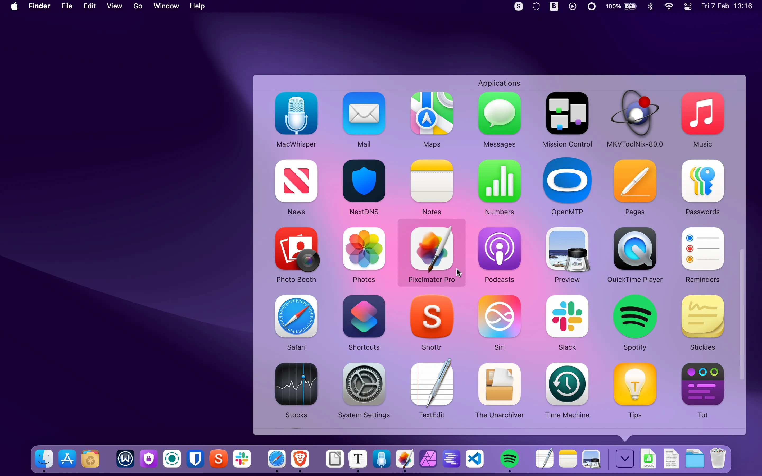 Hiệu ứng làm nổi bật ứng dụng khi di chuột qua trong lưới ứng dụng trên Dock Mac, giúp dễ điều hướng.