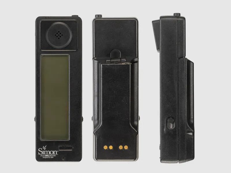 Hình ảnh điện thoại IBM Simon, chiếc smartphone đầu tiên trên thế giới với màn hình cảm ứng điện trở và các ứng dụng cơ bản như máy tính, lịch, danh bạ và email, đánh dấu bước phát triển ban đầu của công nghệ di động.