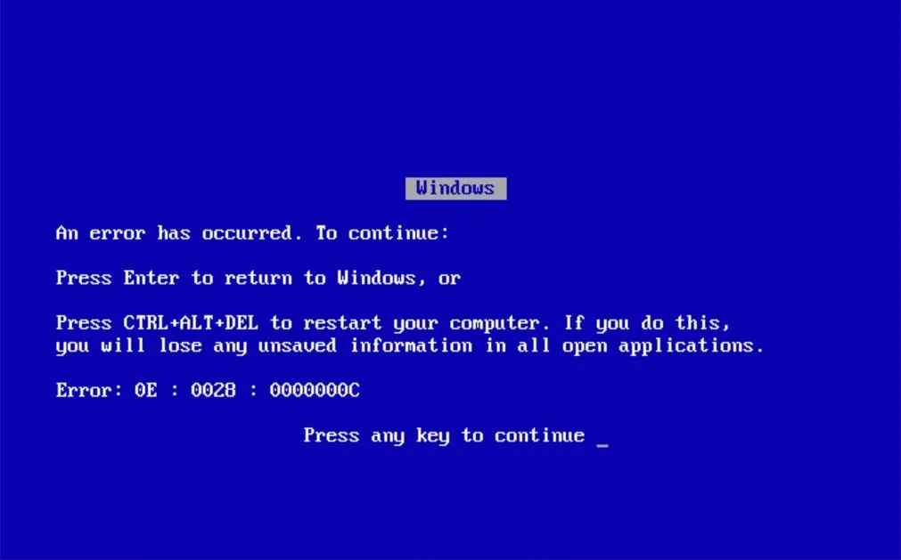 Màn hình xanh chết chóc (BSOD) của Windows Me xuất hiện trong quá trình thử nghiệm, biểu tượng cho sự &quot;chết&quot; hoặc lỗi của hệ thống Internet.