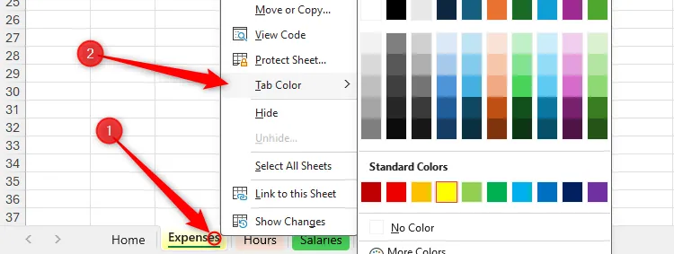 Menu chuột phải trên tab trang tính Excel với tùy chọn &quot;Màu tab&quot; để đổi màu trang tính giúp nhận diện dễ hơn