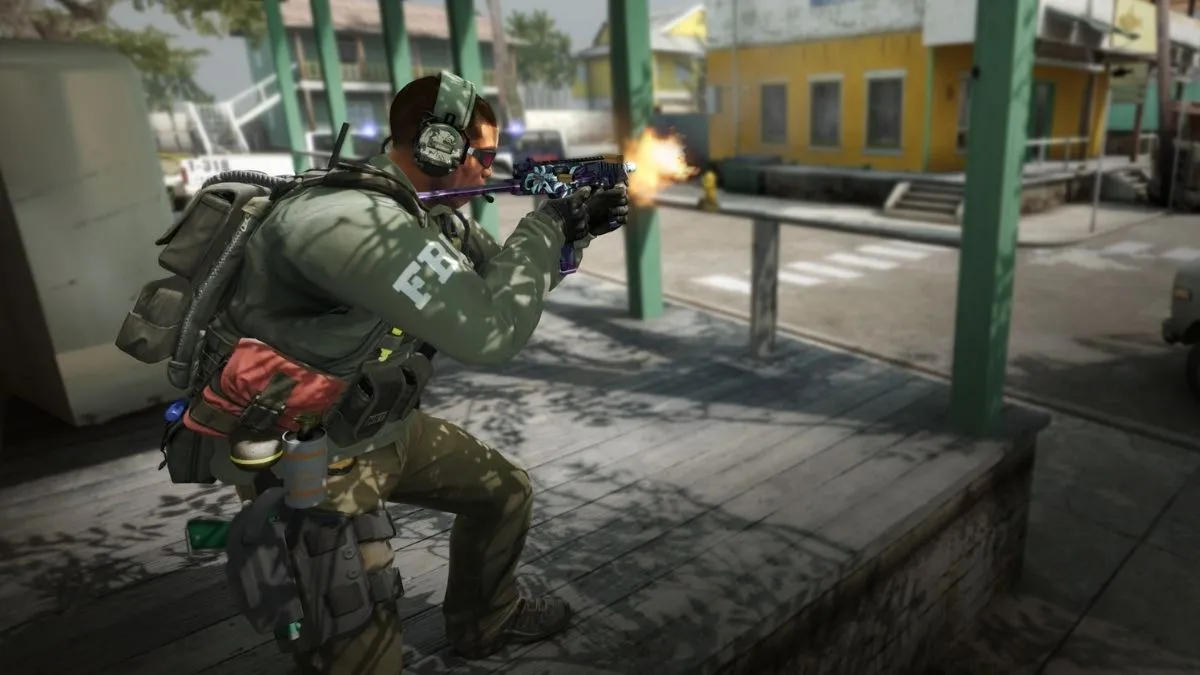 Một người lính trong game bắn súng Counter-Strike: Global Offensive.