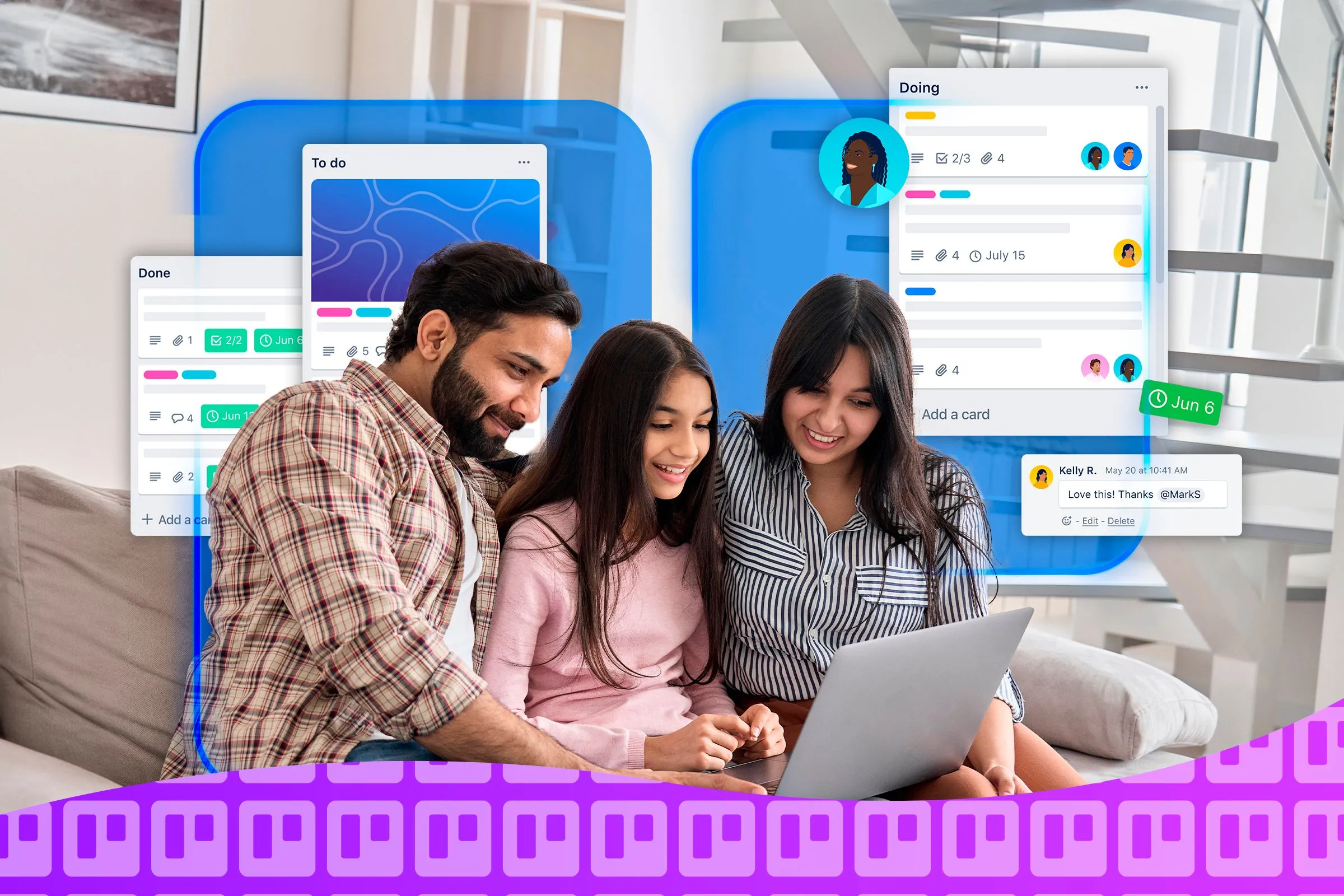 Người dùng đang làm việc với máy tính xách tay và thẻ Trello trên màn hình