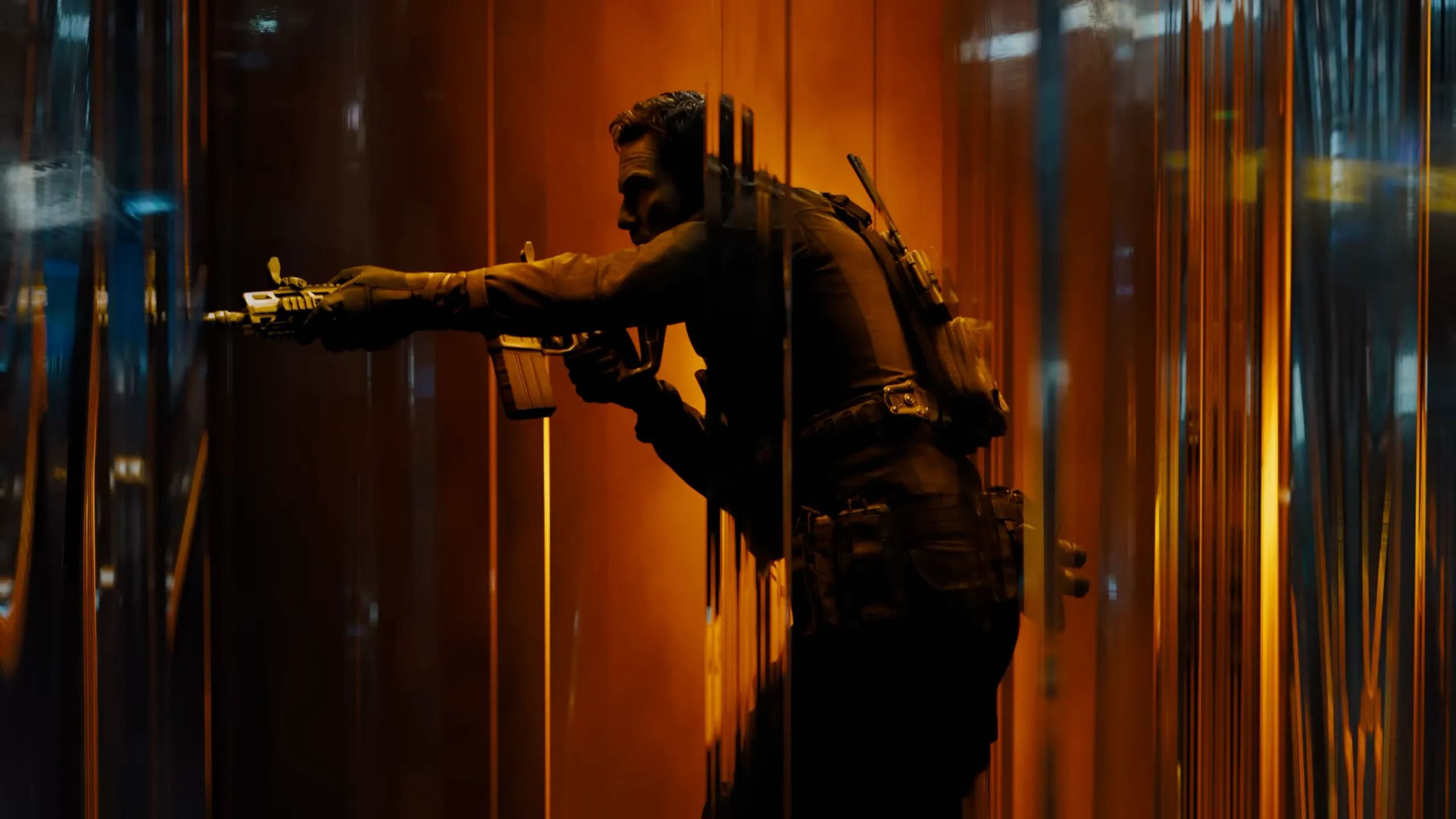 Nhân vật chính của Call of Duty: Black Ops 7 trong trailer tiết lộ, chuẩn bị cho chiến tranh tương lai.