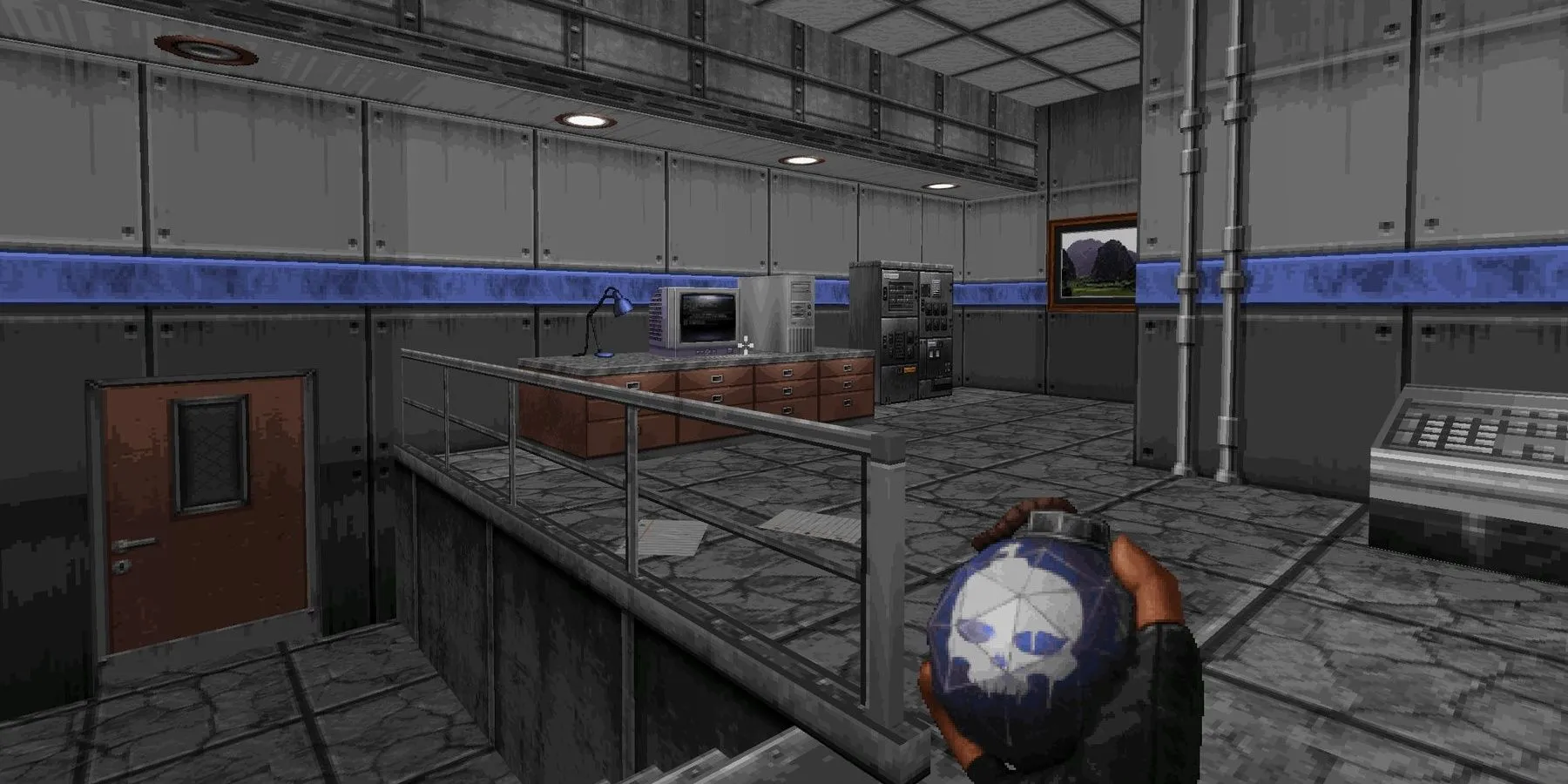 Shelly &quot;Bombshell&quot; Harrison, nhân vật chính của Ion Fury, di chuyển trong môi trường game đậm chất retro FPS.