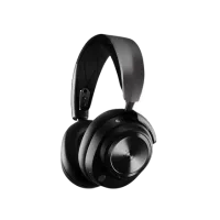 Tai nghe không dây SteelSeries Arctis Nova Pro trên nền trong suốt