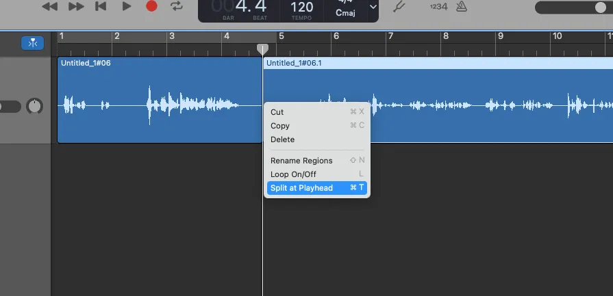 Thao tác tách một đoạn âm thanh (Split at Playhead) trên timeline trong GarageBand để chỉnh sửa các phần riêng biệt của podcast.