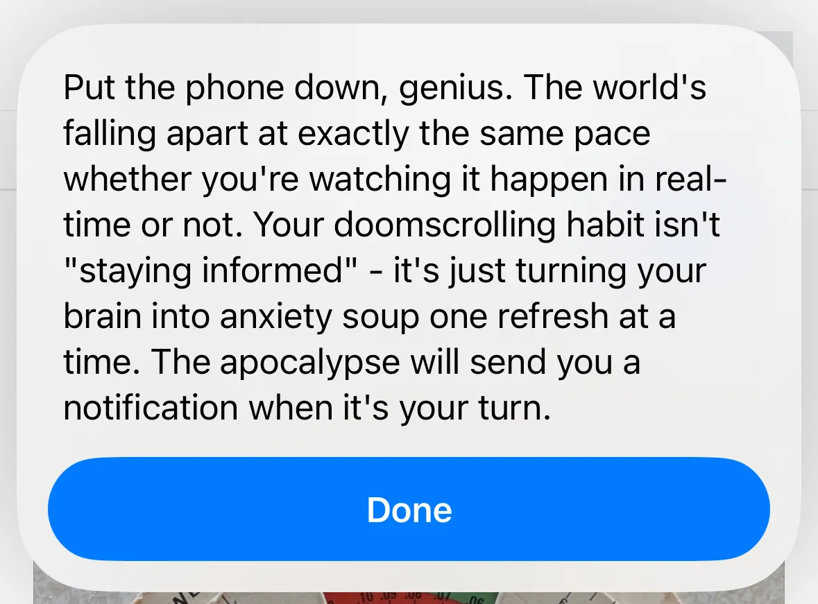 Thông báo tự động từ phím tắt iPhone nhằm nhắc nhở người dùng ngừng doomscrolling.