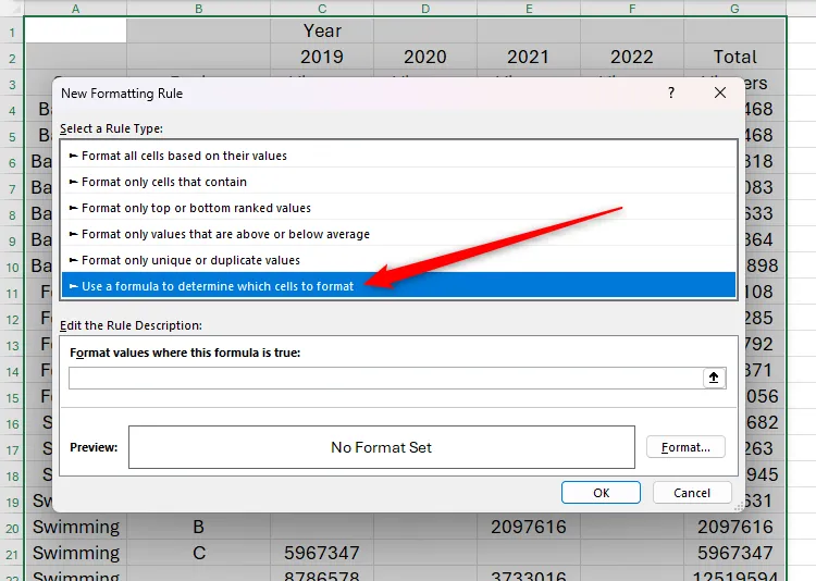 Trong hộp thoại Quy tắc Định dạng Mới của Excel, tùy chọn &quot;Sử dụng công thức để xác định ô cần định dạng&quot; được chọn, chuẩn bị nhập công thức định dạng.