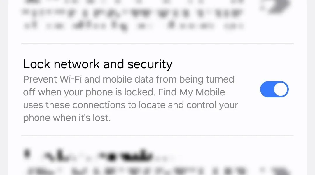 Tùy chọn &quot;Khóa mạng và bảo mật&quot; trong cài đặt khóa bảo mật của Samsung, giúp ngăn tắt nguồn điện thoại khi màn hình đang khóa.