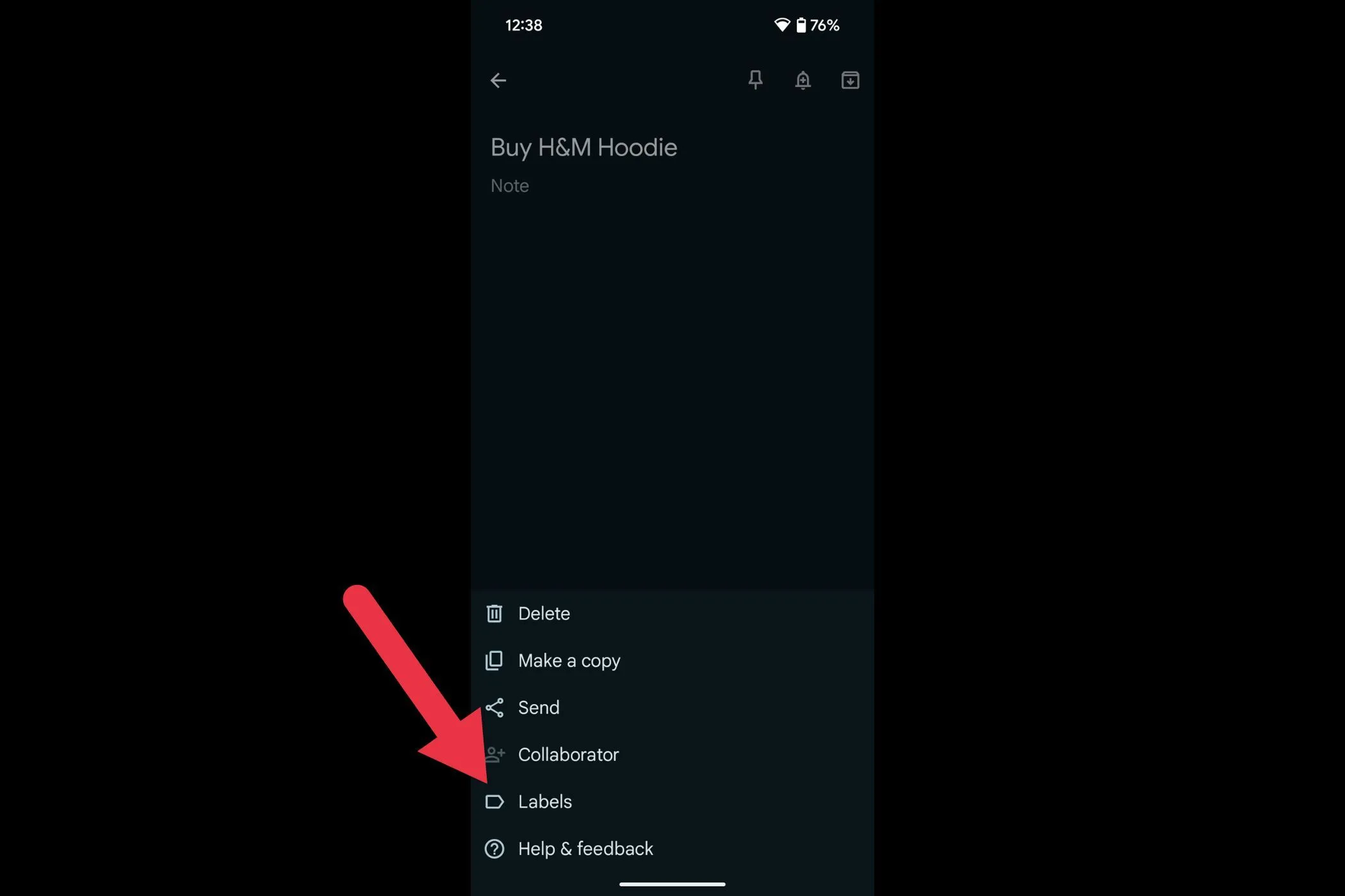 Tùy chọn &quot;Labels&quot; (Nhãn) trong menu của Google Keep, cho phép người dùng thêm nhãn vào ghi chú.
