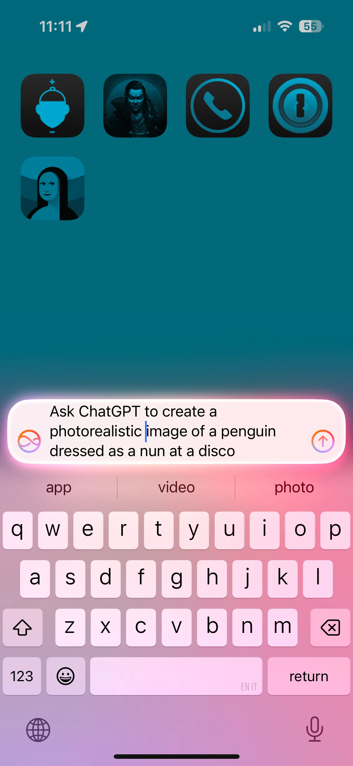 Yêu cầu Siri nhờ ChatGPT tạo hình ảnh chim cánh cụt mặc đồ nữ tu tại vũ trường